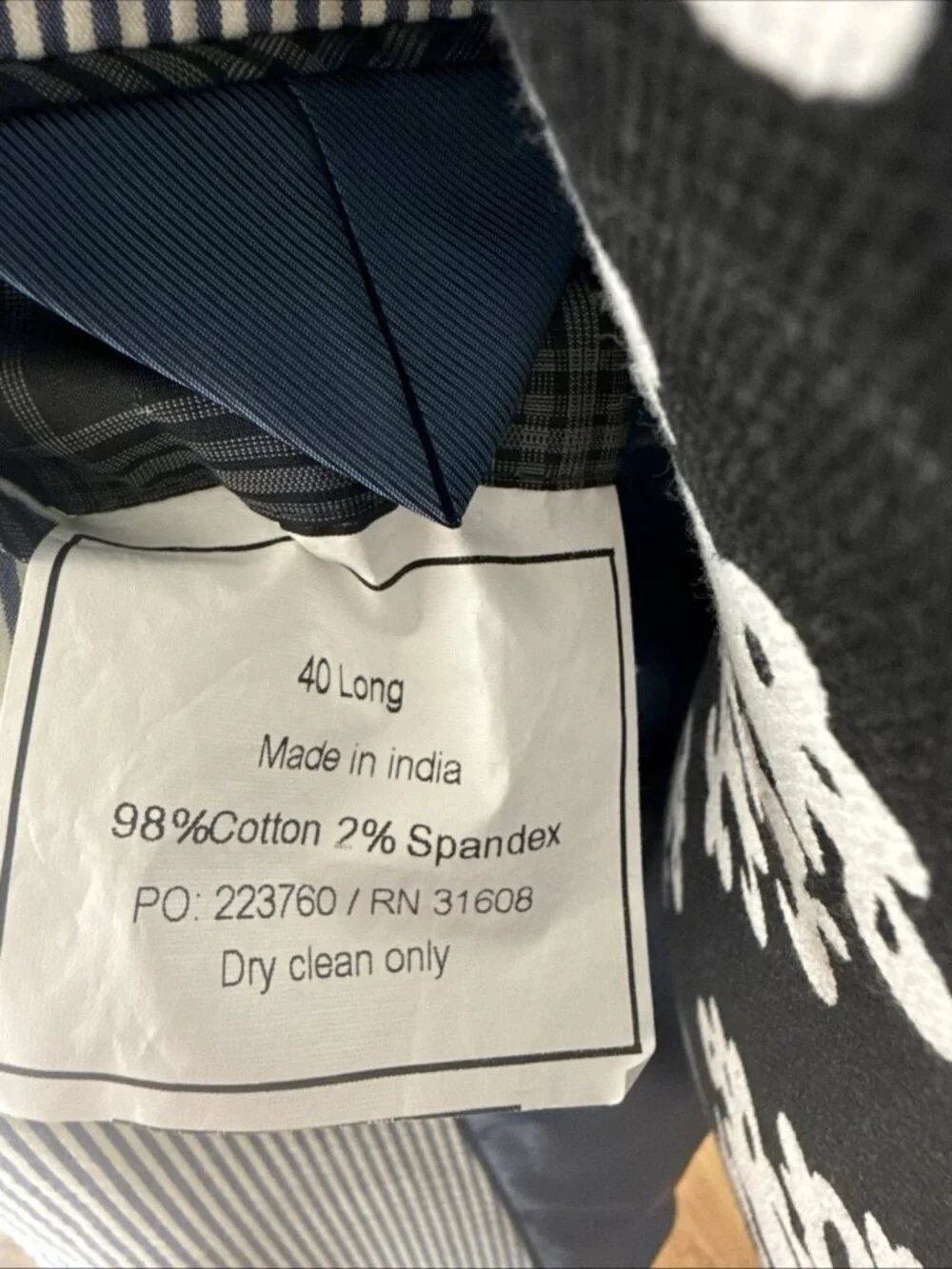 JoS A Bank Executive Seersucker Suit Men 48L 43W Pleated/Cuff Pant-Blue/White